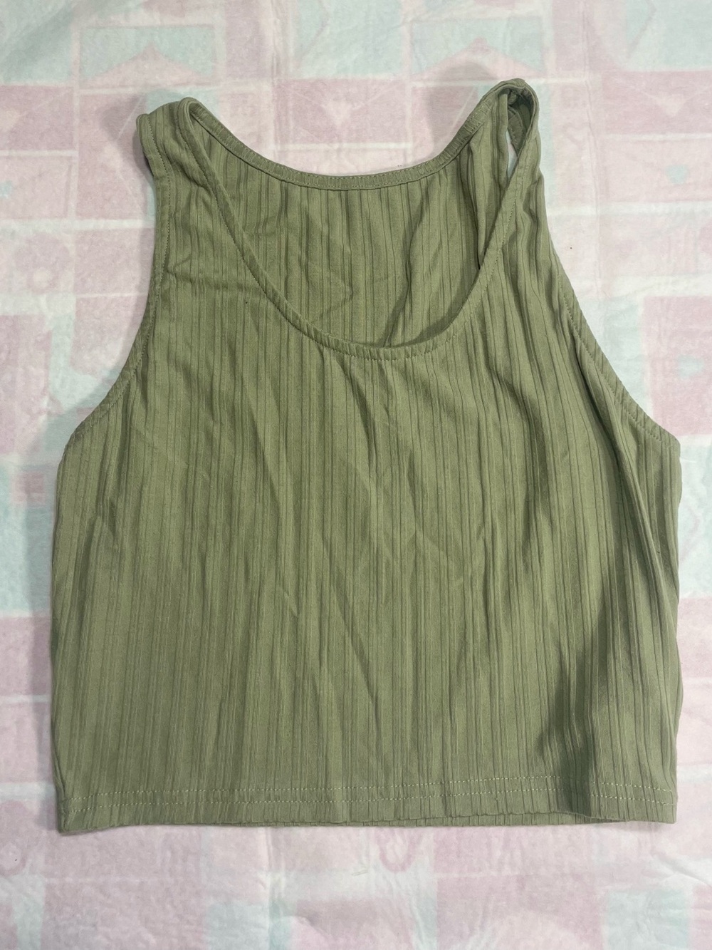 Light Green Ribbed Scoop Neck Cropped Tank Top Size M